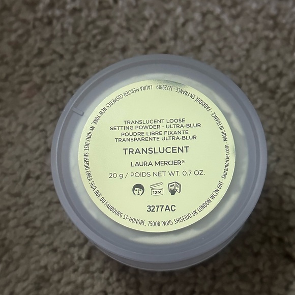 BNW/OB Laura Mercier Translucent Blur Powder - Picture 2 of 4